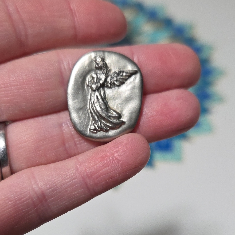 🔵3/$13 Vintage Russ Berrie & Co "Hope" Angel Pocket Coin
